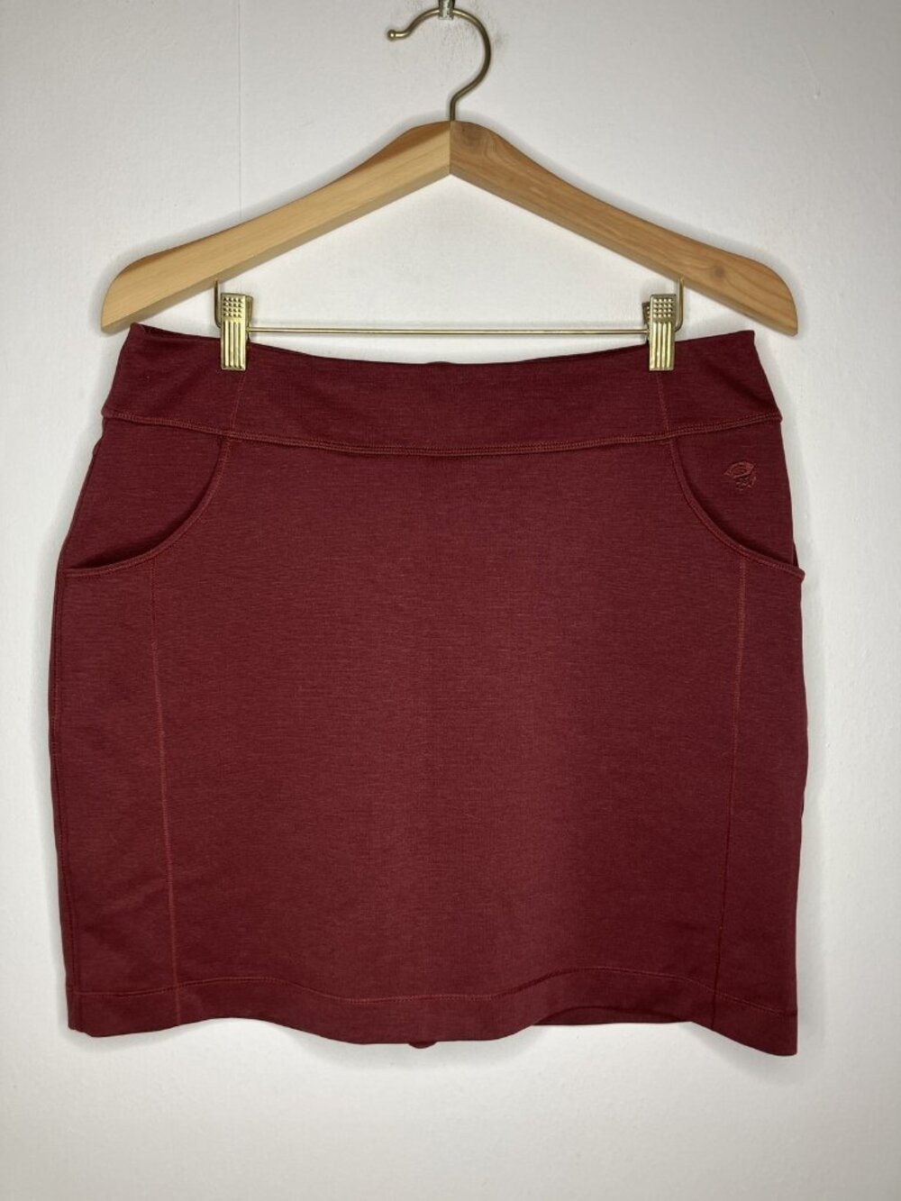 Mountain Hardwear Women's Activewear Skort Skirt Burgundy Large Pockets Pull-On